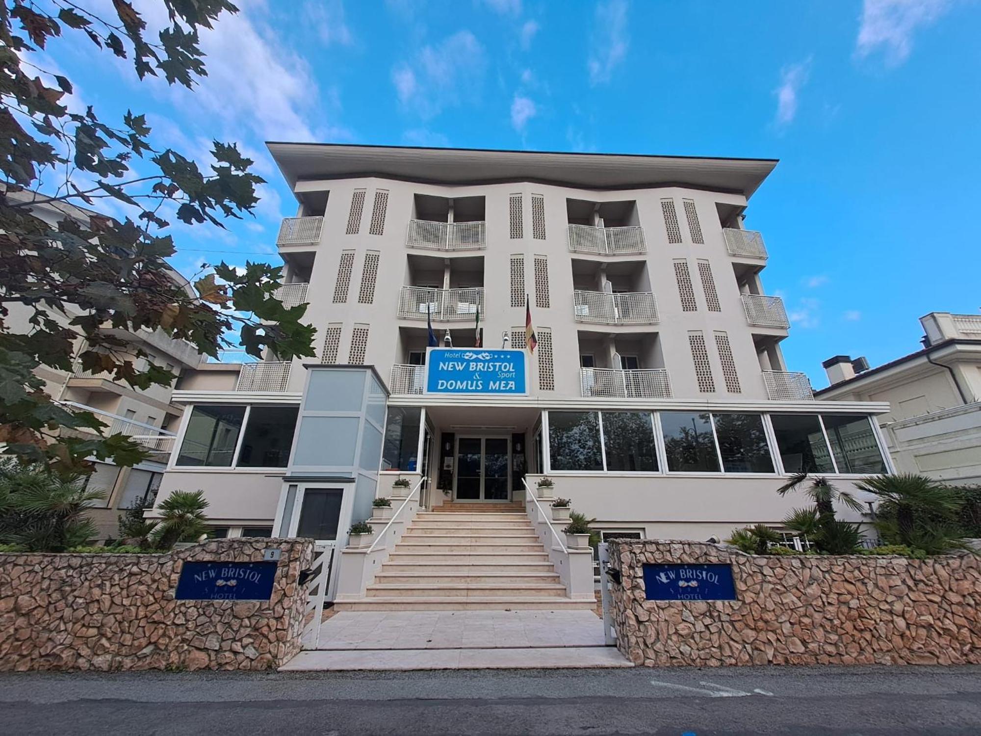 New Bristol Sport Hotel Cesenatico Exteriör bild